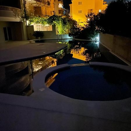 Apartment Dalmatien Traumhaus มาคาร์สกา ภายนอก รูปภาพ