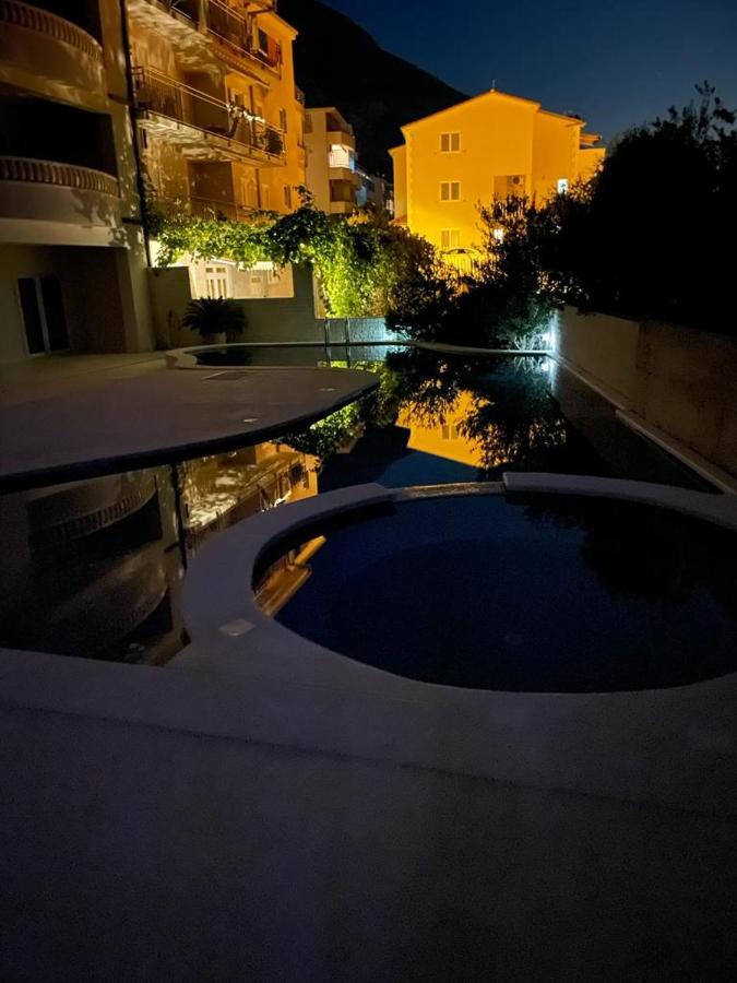 Apartment Dalmatien Traumhaus มาคาร์สกา ภายนอก รูปภาพ